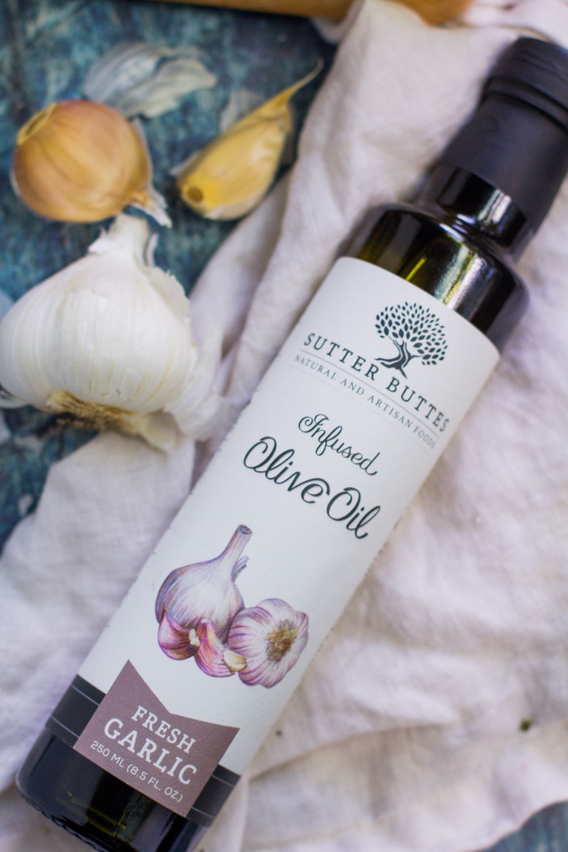 Fresh Harvest Garlic Olive Oil - Image 2